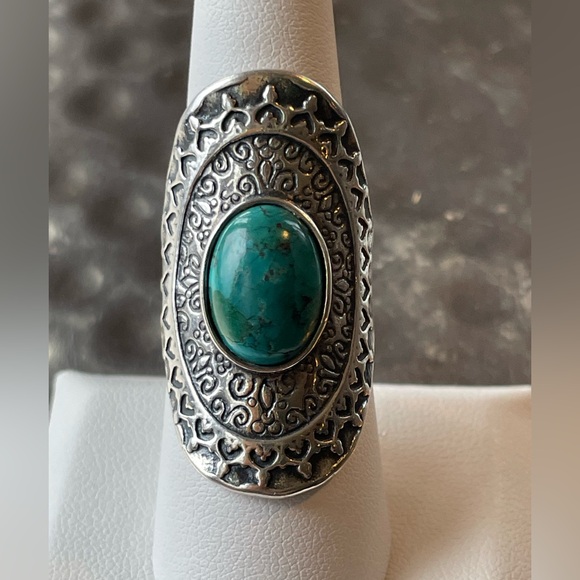 Jewelry - 925 Sterling Silver and Turquoise Oval Ring